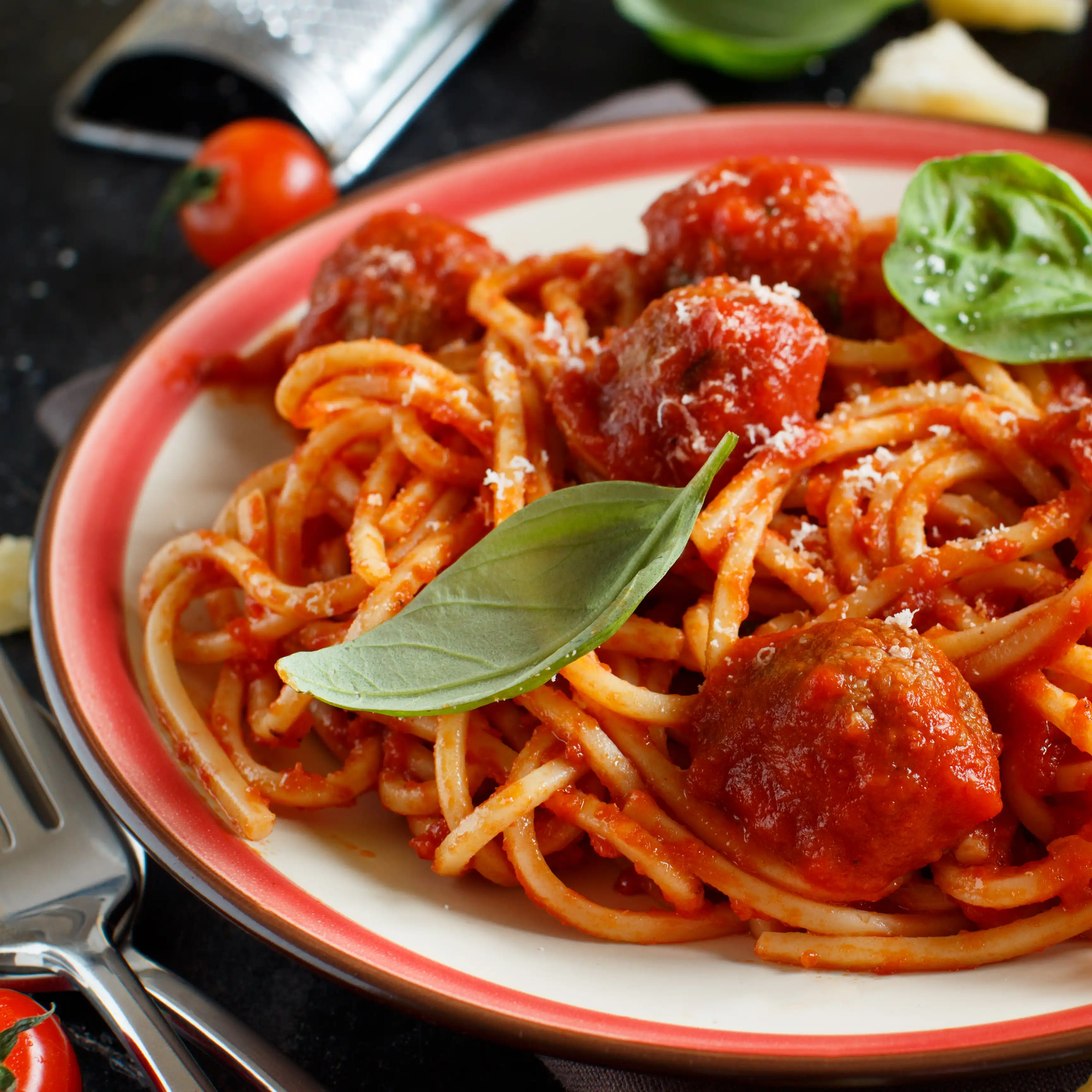 Spaghetti Pomodoro con Meet Balls